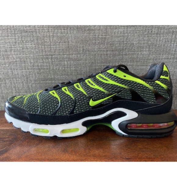 Men's Nike Air Max Plus (size 9) NWOB - Picture 2 of 8